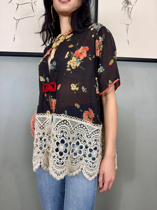 Caro, 30s floral and lace top