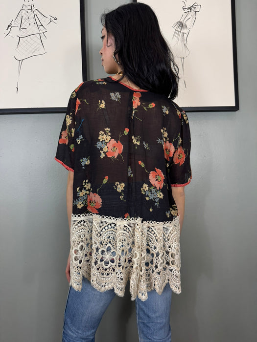 Caro, 30s floral and lace top