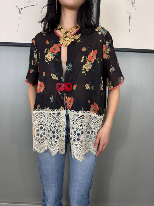 Caro, 30s floral and lace top