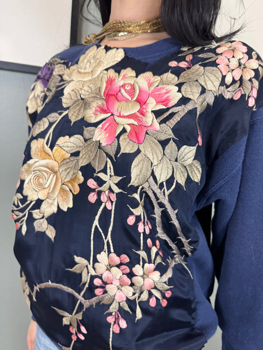 Mena, vintage sweatshirt with floral embroidery on silk