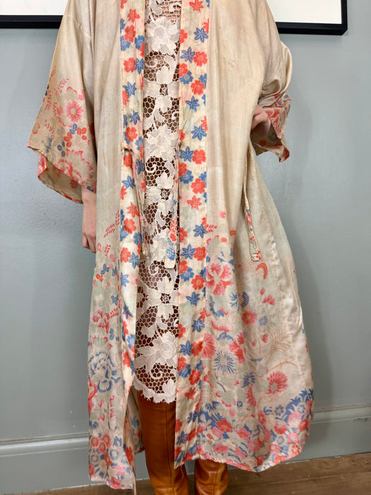 Hero, Pongee 30s silk floral wrqp over robe