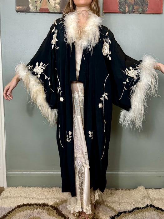 Birdie, 40s Oriental black and white embroidered, feathered kimono