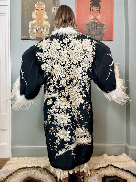 Birdie, 40s Oriental black and white embroidered, feathered kimono